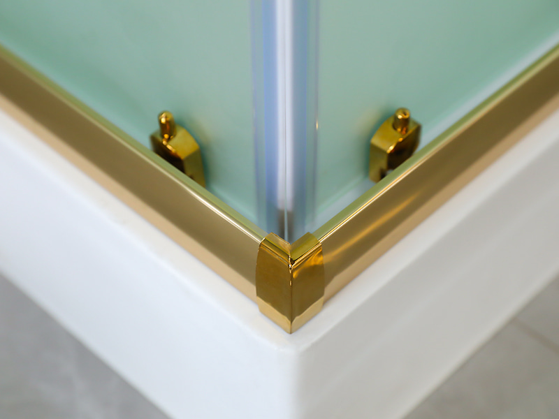 RE স্লাইডিং শাওয়ার এনক্লোসার, প্রিন্টিং সহ ম্যাট টেম্পারড গ্লাস, গোল্ড অ্যালুমিনিয়াম প্রোফাইল, ডাবল হোল হ্যান্ডেল, ট্রে সহ RE স্লাইডিং শাওয়ার এনক্লোসার, প্রিন্টিং সহ ম্যাট টেম্পারড গ্লাস, গোল্ড অ্যালুমিনিয়াম প্রোফাইল, ডাবল হোল হ্যান্ডেল, ট্রে সহ